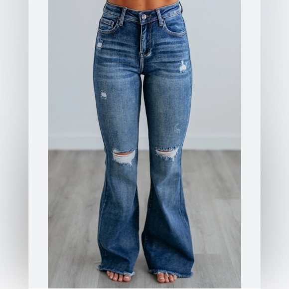 Risen high rise flare raw hem distressed jeans Women’s size 9 - Picture 2 of 11